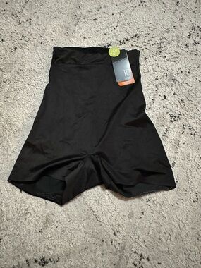 TC Total Comfort Black High-Waist Shaping Boy Shorts NWT Medium